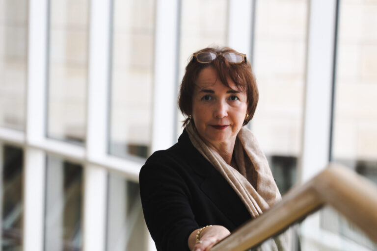 Schwarz-Grün gefährdet Wissenschafts- und Wirtschaftsstandort: FDP warnt vor Kürzungen bei Forschung und Lehre